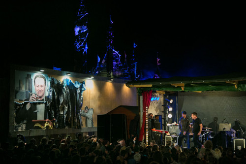 UK - Dismaland - Sleaford Mods plays live next to artwork by kennarphillipps